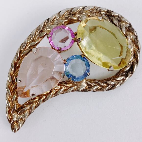 VTG 40s 50s Mid Century Lucite Paisley Brooch Gold Tone Multicolor Pin Sparkly - Picture 5 of 10